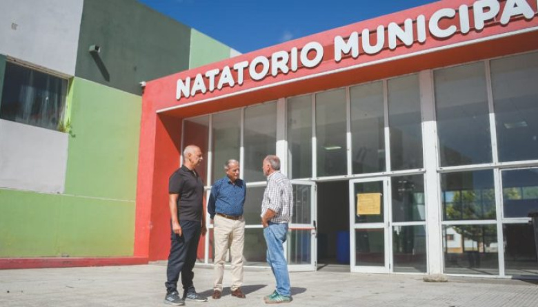 La Costa avanza con obras de mejora en polideportivos y natatorios municipales