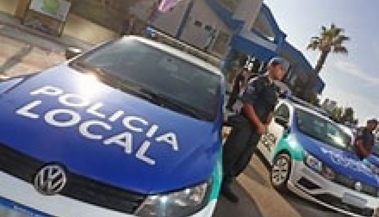 Vuelco en Ruta 11: dos personas ilesas tras un despiste en Mar del Tuyú