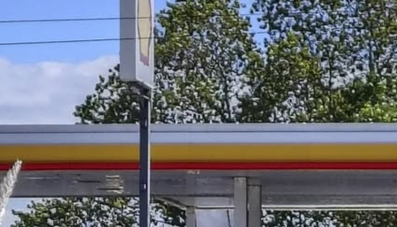 Suben los combustibles casi un 6% en Argentina por el alza internacional del petróleo