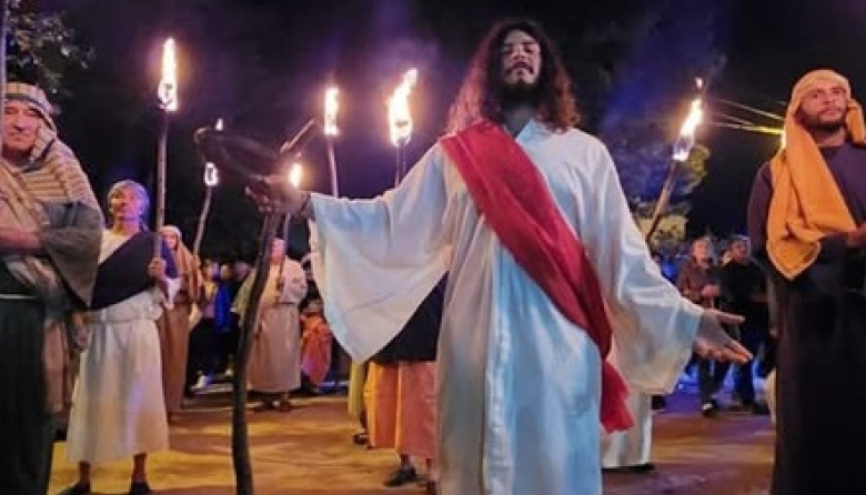 Vía Crucis Viviente en Las Toninas: 120 personas recrearán la Pasión de Cristo este viernes