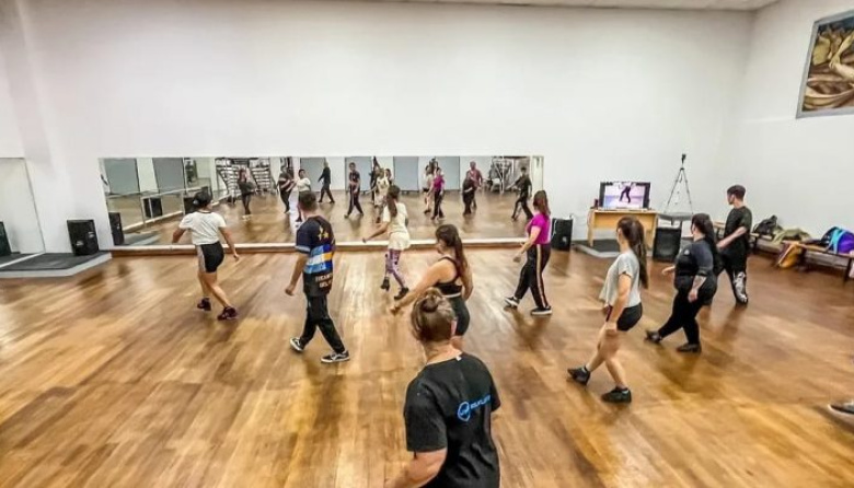 Más de 120 estudiantes iniciaron diplomaturas de la UNA en La Costa