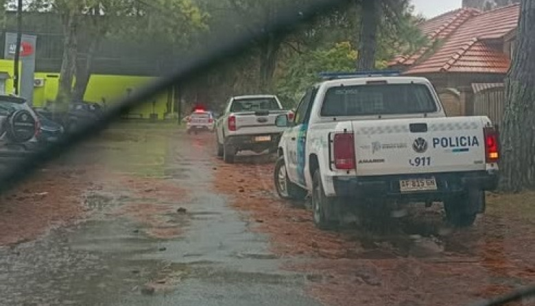 Con presencia policial y acompañamiento de familias, se reanudaron las clases en La Costa