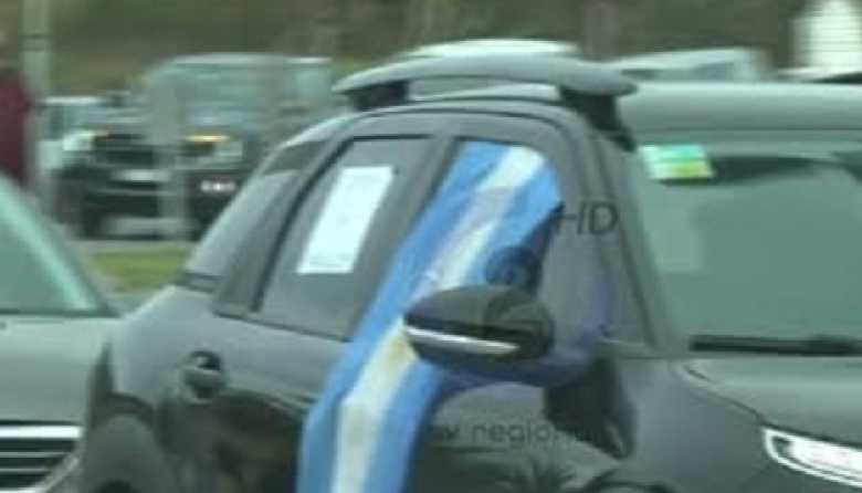 Vecinos fueron recibidos por autoridades provinciales y mantienen el pedido de audiencia con el intendente