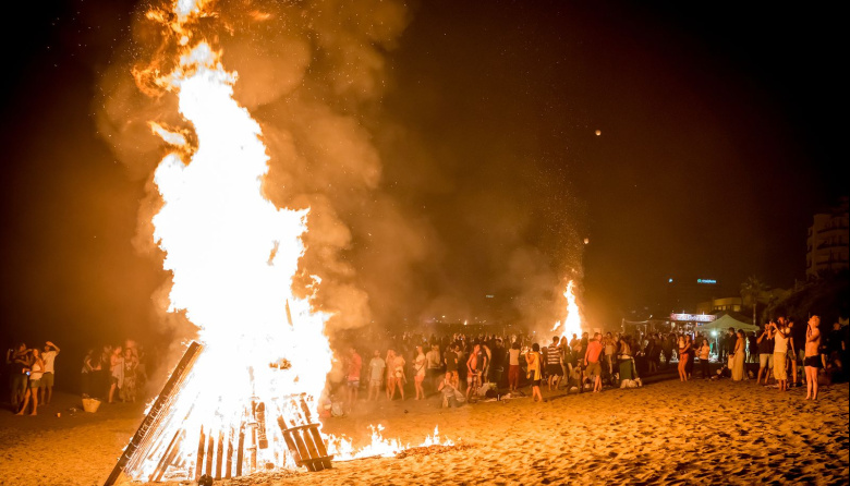 Vuelve la Fiesta de San Juan y San Pedro con la tradicional quema del muñeco en San Clemente