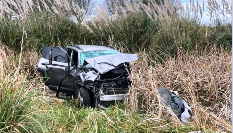Una mujer murió y otras tres personas resultaron heridas tras un vuelco en la Ruta 11