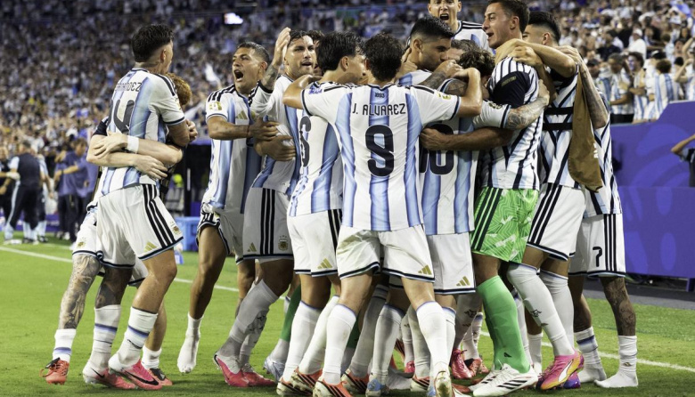 Argentina avanzó a octavos con un sufrido 3-2 ante Cabo Verde en el alargue