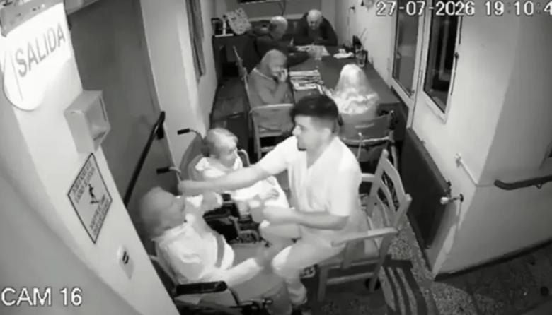 Despidieron e imputaron a un cuidador de un geriátrico acusado de maltratar a dos adultas mayores