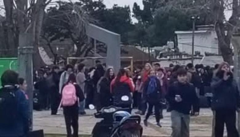 Escape de gas en la Escuela Técnica N° 1: evacuaron el establecimiento y suspendieron el servicio