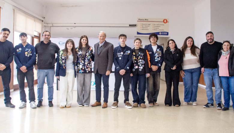 Jóvenes de La Costa se preparan para vivir experiencias de intercambio en distintos países