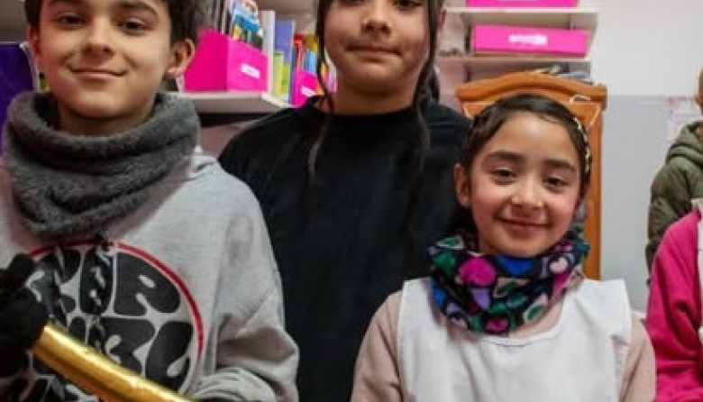 El sable corvo de San Martín visitó escuelas de Villa Gesell