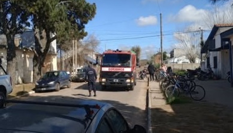 Incendio en una estufa obligó a intervenir a Bomberos en una escuela de Mar del Tuyú