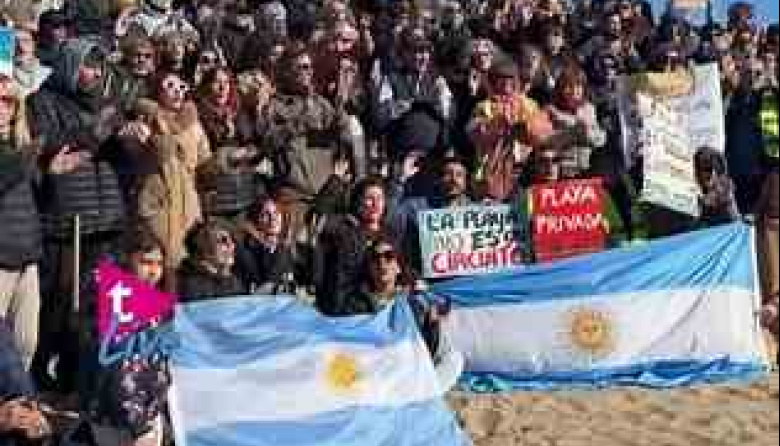 Protesta ambiental en Pinamar por el circuito del Enduro del Invierno