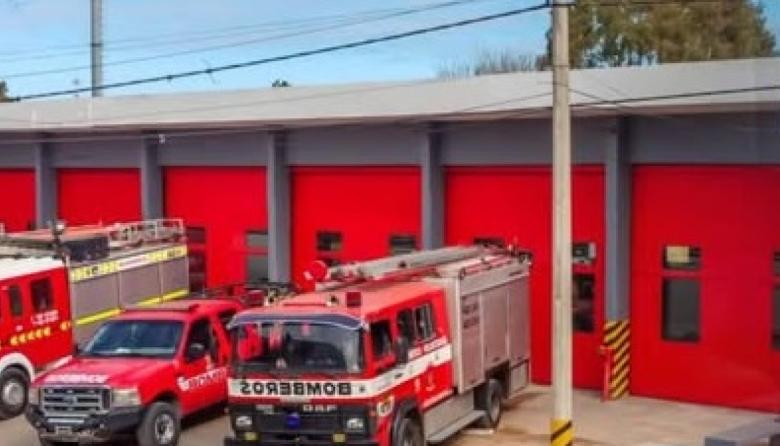 Bomberos de Mar de Ajó realizaron un simulacro de gran escala junto a la Ruta 11