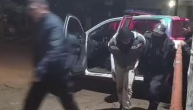 Aprehendieron a un hombre tras una denuncia por violencia de género y descubrieron que tenía pedido de captura