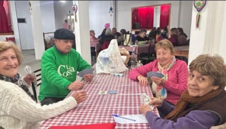 Los Juegos Mayores vuelven a reunir a vecinos adultos de La Costa en Santa Teresita