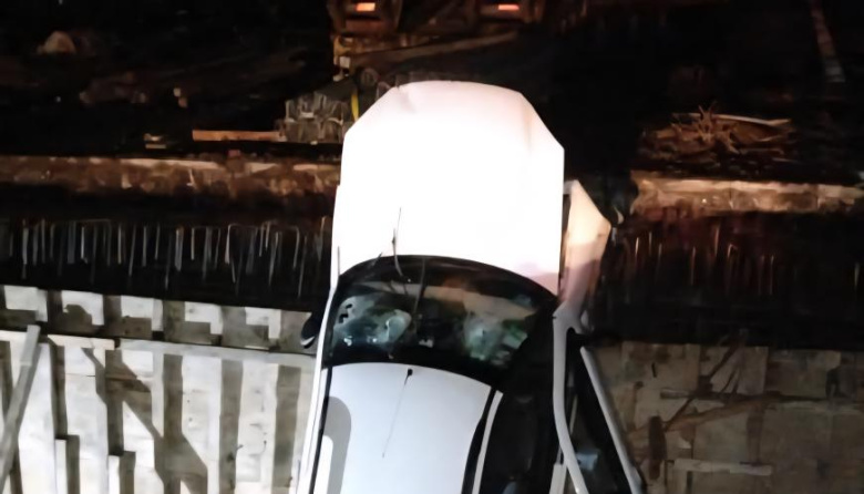 Tragedia en la Ruta 11: un muerto y un herido tras el vuelco de una camioneta