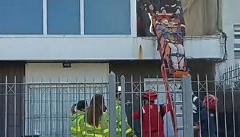 Mar del Plata: dos acusados se arrojaron desde un tercer piso durante los allanamientos