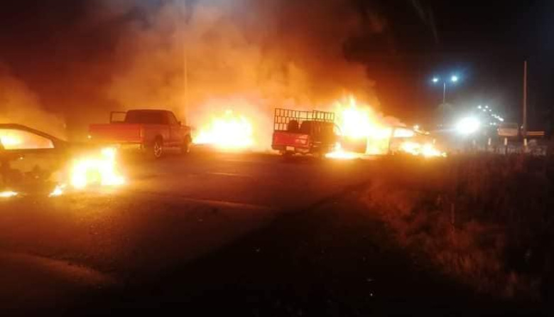Se incendió un patrullero estacionado frente a la Comisaría de Mar de Ajó