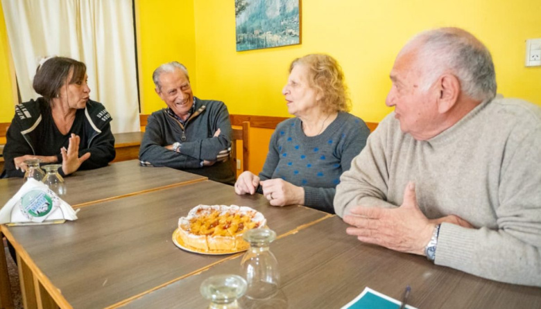 La Municipalidad completó la entrega de un subsidio al Centro de Jubilados Grupo Amistad de Mar de Ajó
