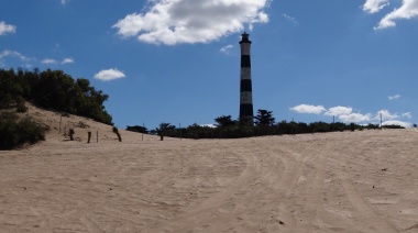 Se oficializó el área del Faro Querandí como "Reserva Natural de la Defensa"