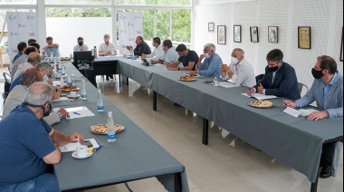 Intendentes de la costa Atlántica coincidieron en defender la temporada y las fuentes de trabajo