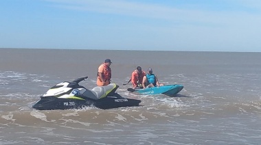 Prefectura rescató a un kayakista a la deriva en Monte Hermoso