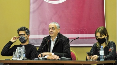 Horacio Pietragalla: "Es de suma importancia celebrar con un acto masivo los años de democracia"