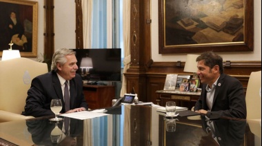 Fernández y Kicillof analizaron la gran temporada turística, la vacunación y obras viales