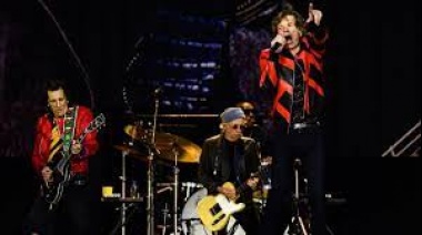 Mick Jagger superó el Covid y los Rolling Stones reanudaron la gira con un show memorable