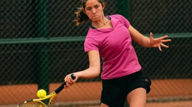 Lara Diaz Zaya viajó a una gira de tres meses por Europa y continúa representando al tenis costero