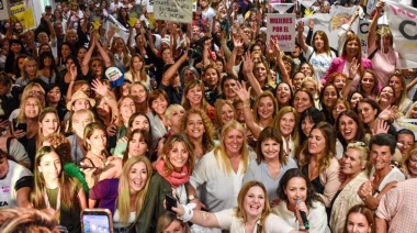 Mónica Correa participó en un encuentro de mujeres Bulrichistas como precandidata a intendente del Partido de La Costa