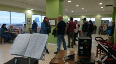 En celebración de 40 años de democracia Artistas Militantes inauguraron una muestra de arte en Mar de Ajó