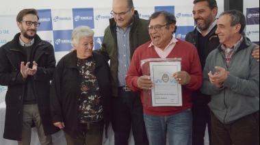 Tordillo y Pila: la Provincia entregó 144 escrituras y avanza la construcción de viviendas