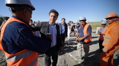 "Vamos a trabajar para continuar la obra pública", señaló Kicillof al iniciar otro tramo de la Autovía 11