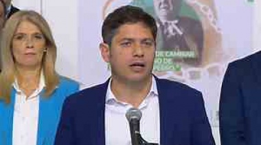 Kicillof: "Hace seis meses llegó Milei y tomó decisiones ilegales"