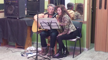 El Café Cultural en San Clemente del Tuyú fue una noche de arte y encuentro