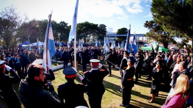 La Costa celebró el Día de la Independencia con emotiva ceremonia y desfile