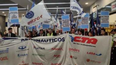 Aeronáuticos realizarán asambleas en Aeroparque y habrá demoras en los vuelos