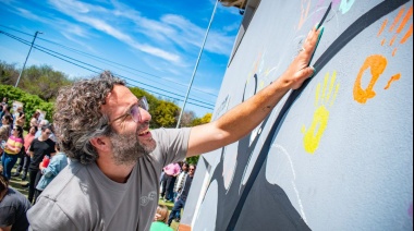 Alejandro Larregina : “Es un orgullo que un Instituto Superior de Formación Docente lleve adelante esta acción, que fue una construcción colectiva entre estudiantes y docentes”  