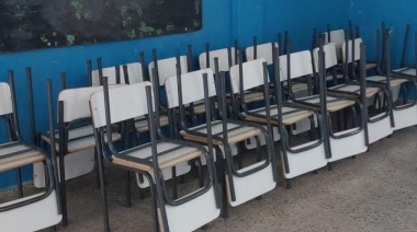 Reparación y entrega de nuevo mobiliario a las escuelas del distrito