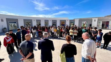 La Escuela Municipal de Bellas Artes de Mar de Ajó dio inicio al ciclo lectivo 2025 con un emotivo acto