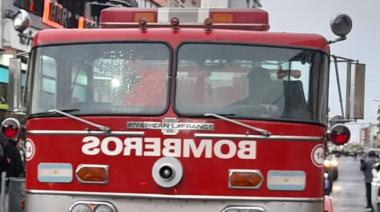 Accidentes, fuego y reconocimiento: una jornada intensa para los bomberos