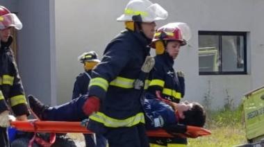 Costa del Este: simulacro vial con 18 víctimas marcó el cierre de un curso provincial de bomberos