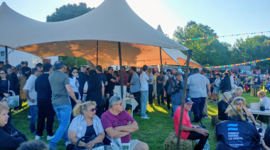 Escudero destacó “el esfuerzo enorme del sector turístico y de toda la estructura municipal” en el inicio oficial de la temporada en La Costa