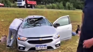  Pinamar: una mujer y una menor resultaron heridas tras el vuelco de un auto en la Ruta 11