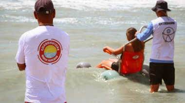 La Costa ofrece servicio gratuito de sillas anfibias en distintas playas del distrito