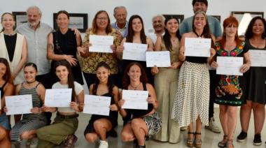 Primera promoción de la UNA en La Costa: 50 egresados recibieron sus diplomas