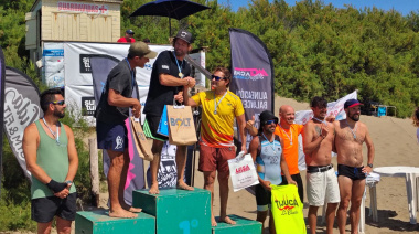 Emotivo Aquatlón en homenaje a Germán Rojo en Mar de Ajó