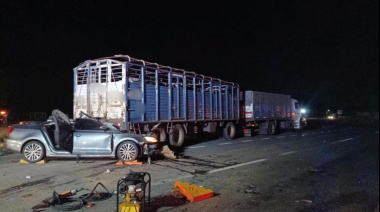 Tres personas resultaron heridas tras un choque entre un auto y un camión en Castelli