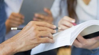 La Costa mantiene abierta la inscripción a las becas municipales hasta el 27 de febrero